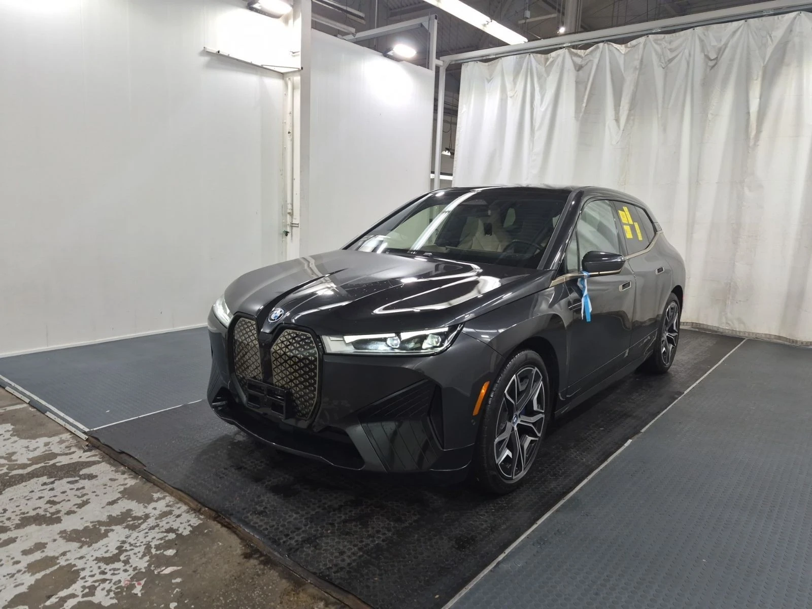 BMW iX Xdrive50 Автокредит Цена до България