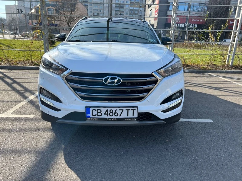 Hyundai Tucson 1, 7 CRDI, снимка 2 - Автомобили и джипове - 47316115