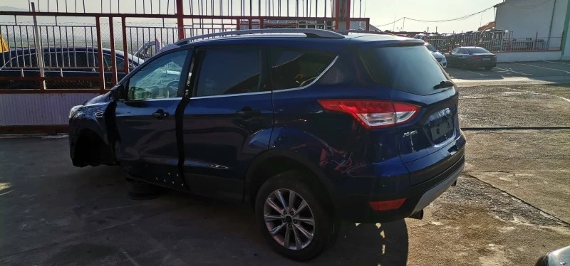 Ford Kuga 2.0, снимка 5 - Автомобили и джипове - 44335021