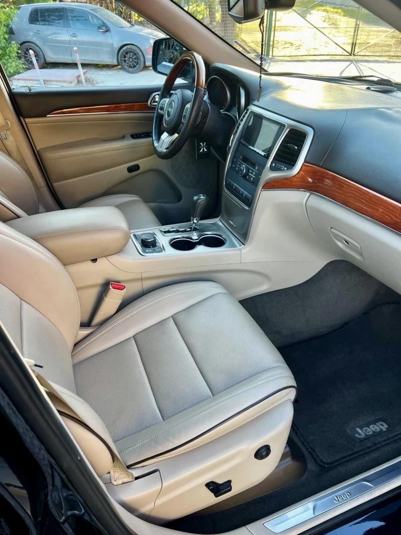 Jeep Grand cherokee Overland, снимка 6 - Автомобили и джипове - 50087917