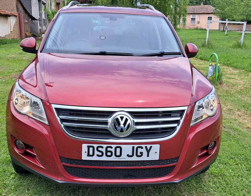 VW Tiguan, снимка 10 - Автомобили и джипове - 52999688