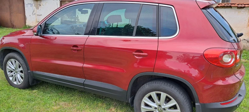 VW Tiguan, снимка 8 - Автомобили и джипове - 52999688