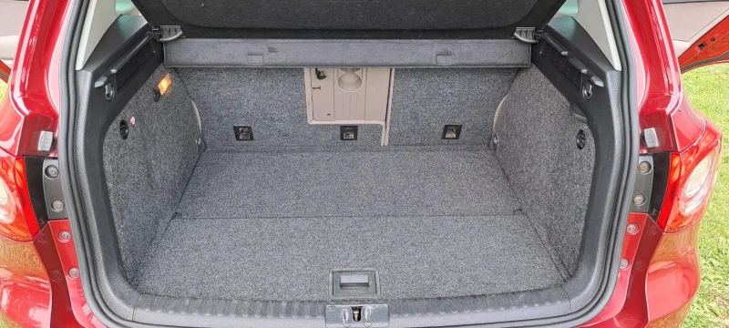 VW Tiguan, снимка 13 - Автомобили и джипове - 52999688