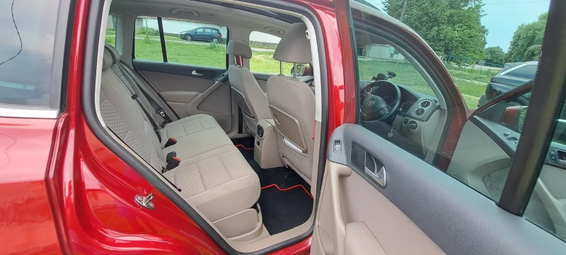 VW Tiguan, снимка 6 - Автомобили и джипове - 52999688