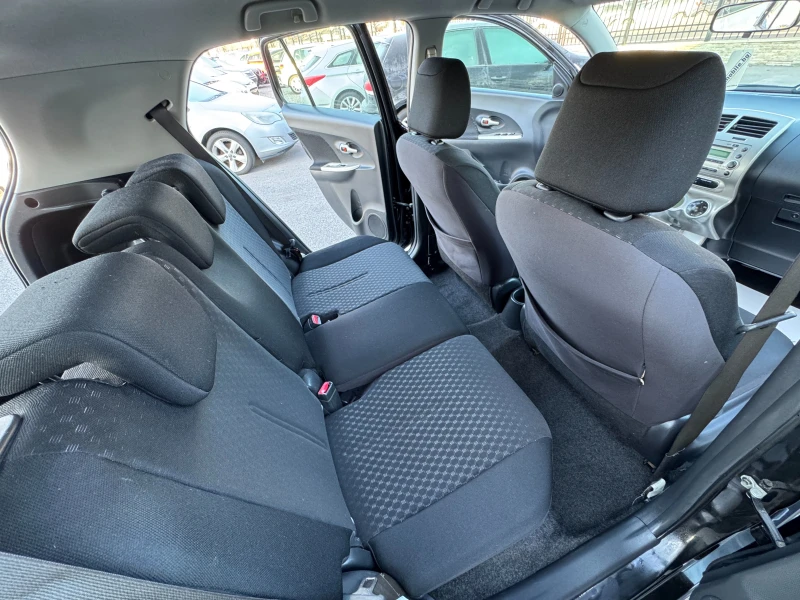 Toyota Urban Cruiser 1.4 D4D 4X4 НОВ ВНОС, снимка 12 - Автомобили и джипове - 52855209