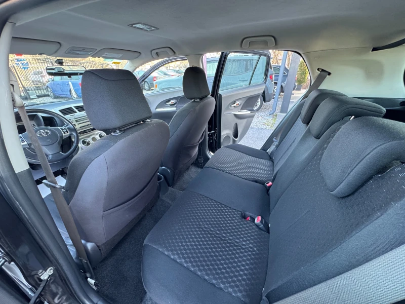 Toyota Urban Cruiser 1.4 D4D 4X4 НОВ ВНОС, снимка 11 - Автомобили и джипове - 52855209