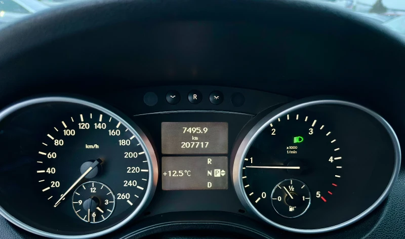 Mercedes-Benz ML 350 FACELIFT :: КОЖА:: НАВИГАЦИЯ ::ПОДГРЕВ::, снимка 14 - Автомобили и джипове - 52883196