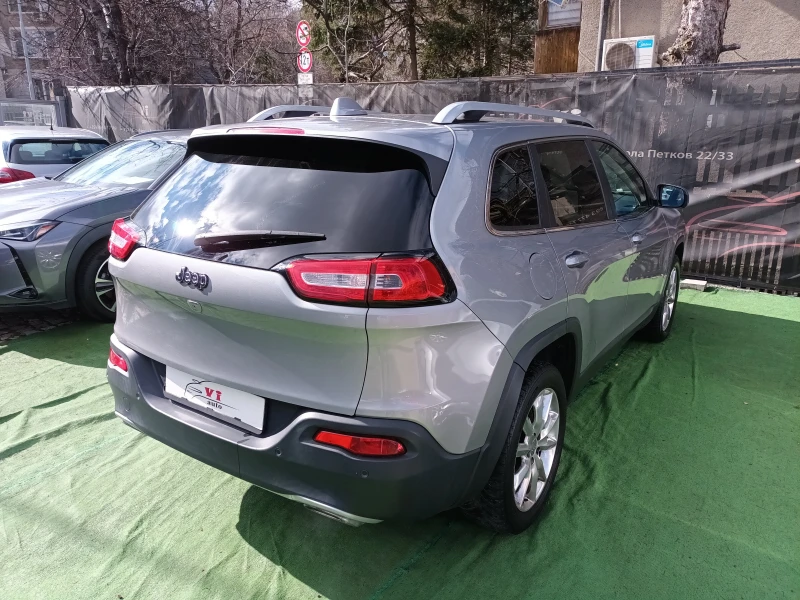 Jeep Cherokee, снимка 4 - Автомобили и джипове - 53525480