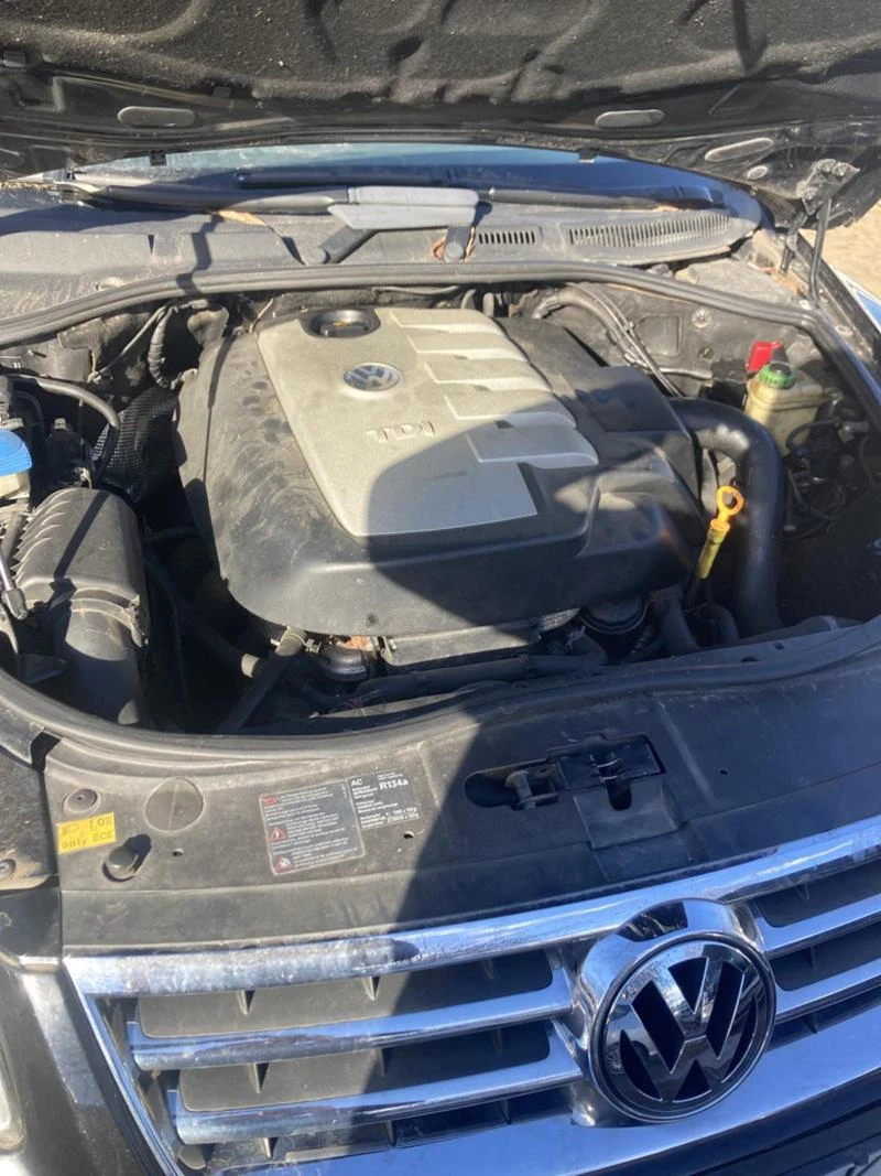 VW Touareg 2.5 , снимка 2 - Автомобили и джипове - 42418541