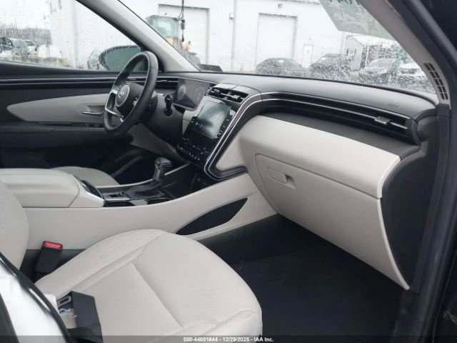 Hyundai Tucson AWD* Pano* Ambient* Digital Key* Камера* Remote* , снимка 10 - Автомобили и джипове - 53366087