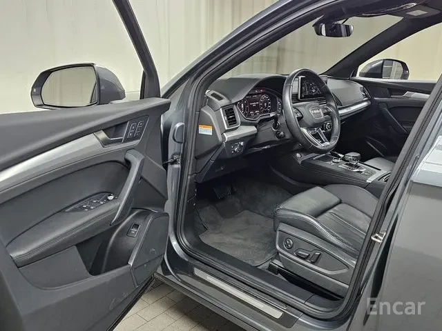 Audi Q5 !TDI..HEAD-UP..Premium!* АвтоКредит* Цена до БГ* , снимка 9 - Автомобили и джипове - 53576615