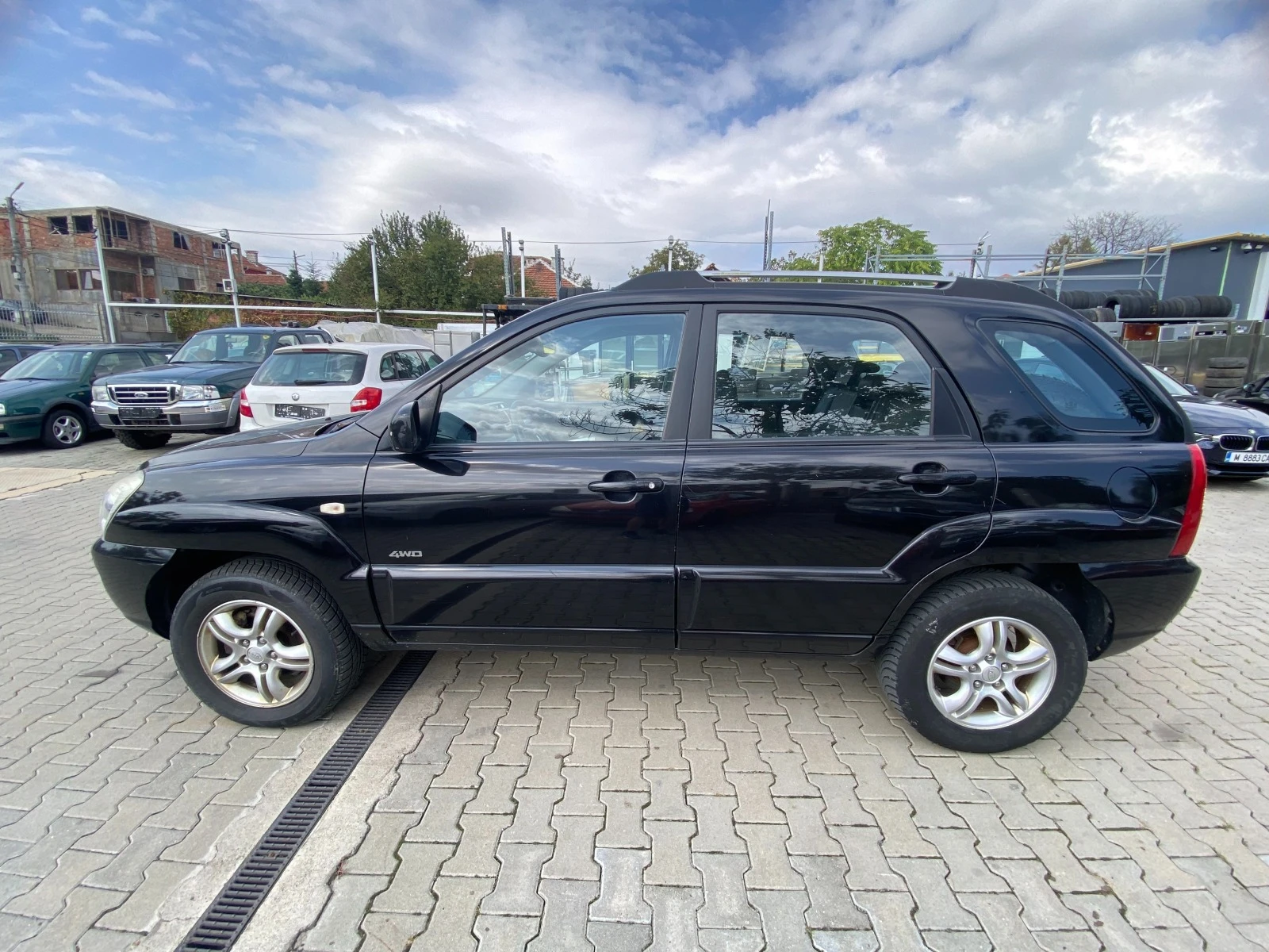 Kia Sportage 2.0crdi 113к.с - изображение 2