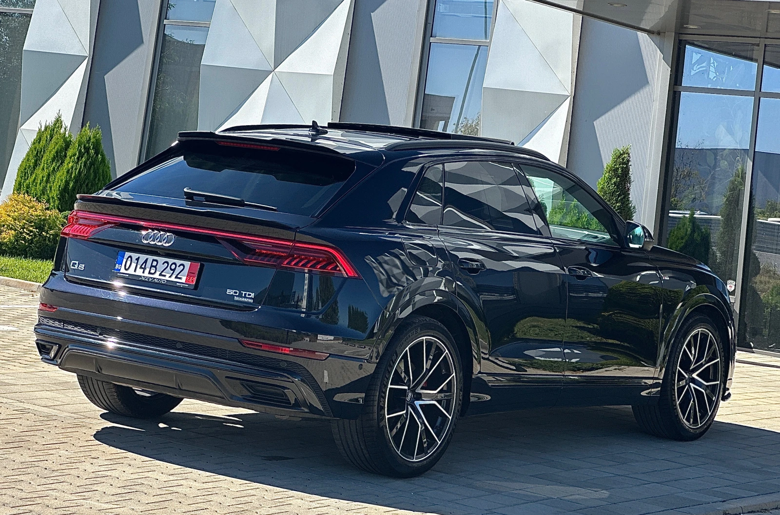 Audi Q8 5.0TDI#3xSLINE#B&O#MATRIX-LASER#PODGREV#OBDUH#PANO - изображение 6