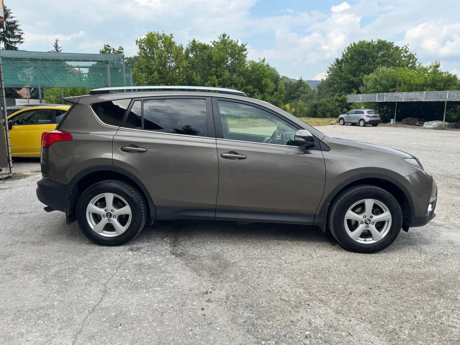 Toyota Rav4 2.0 D4D/Камера/Навигация/ЛИЗИНГ - изображение 5