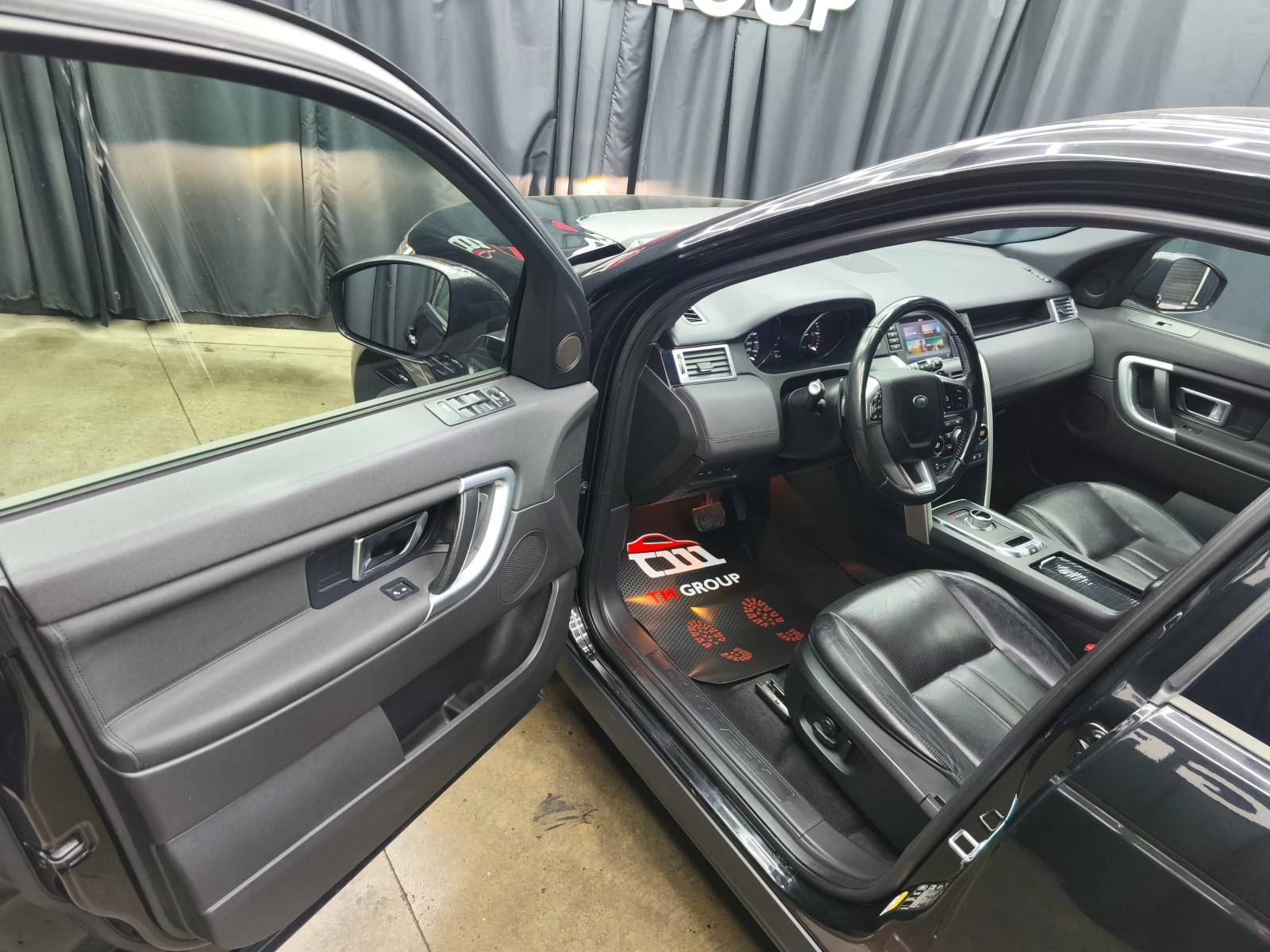 Land Rover Discovery Sport 2.0TDI Automatic 4x4 - изображение 7