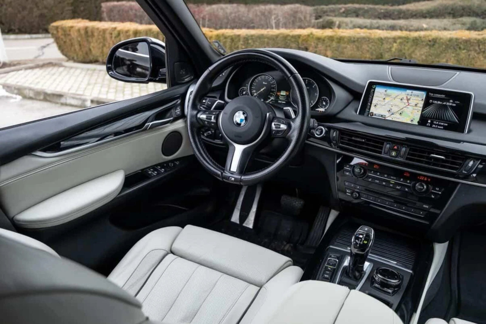 BMW X5 M50D 3xTV Individual Full, снимка 6 - Автомобили и джипове - 54482850