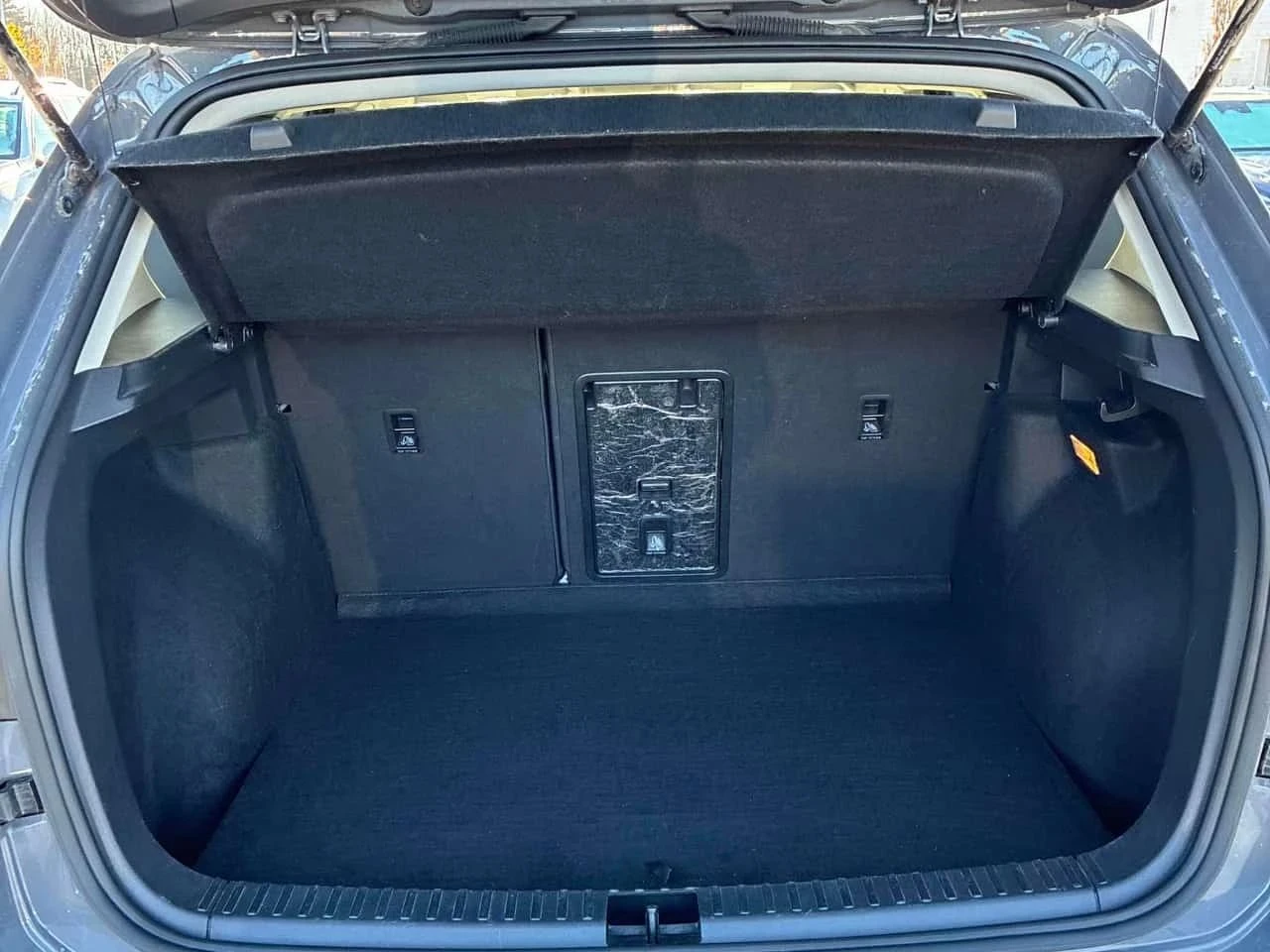 VW Taos, снимка 16 - Автомобили и джипове - 56728753