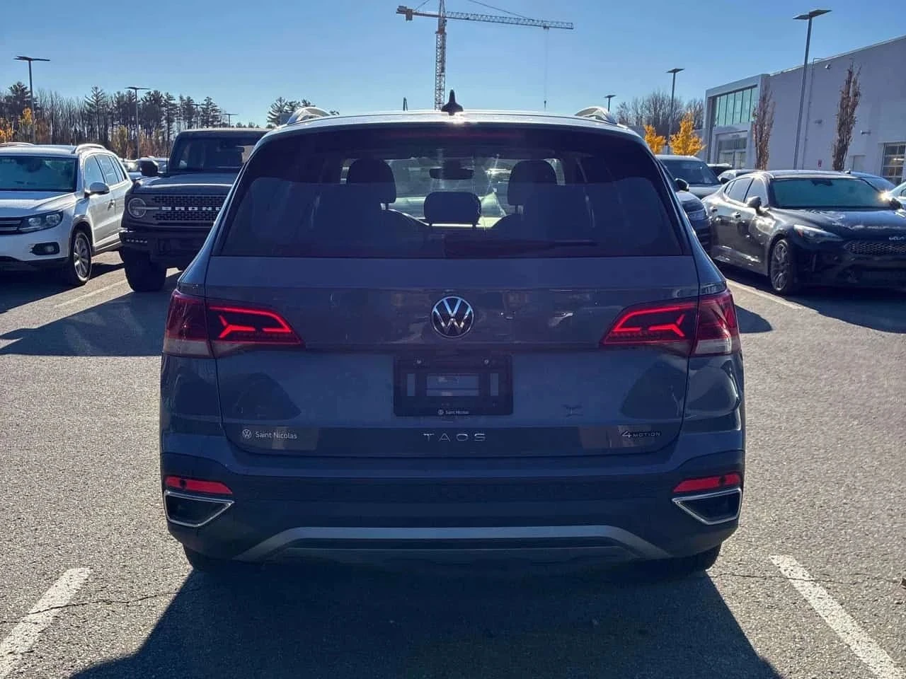 VW Taos, снимка 4 - Автомобили и джипове - 56728753