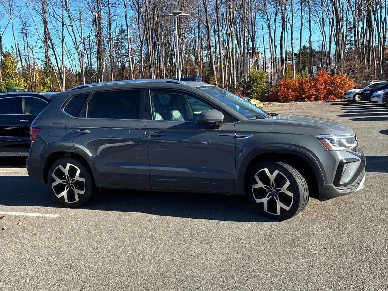 VW Taos, снимка 3 - Автомобили и джипове - 56728753