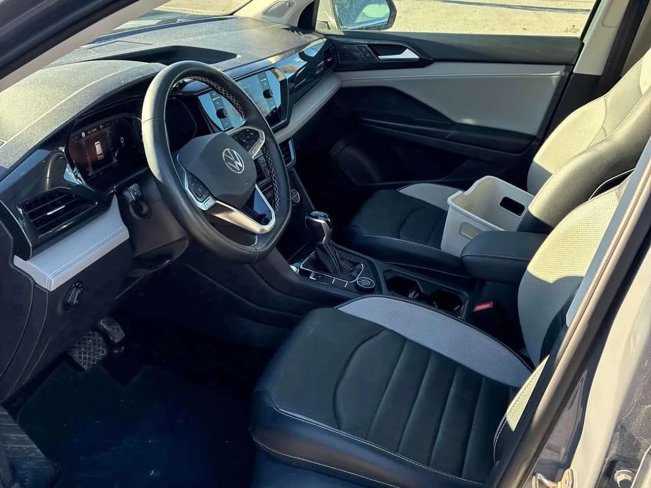VW Taos, снимка 5 - Автомобили и джипове - 56728753