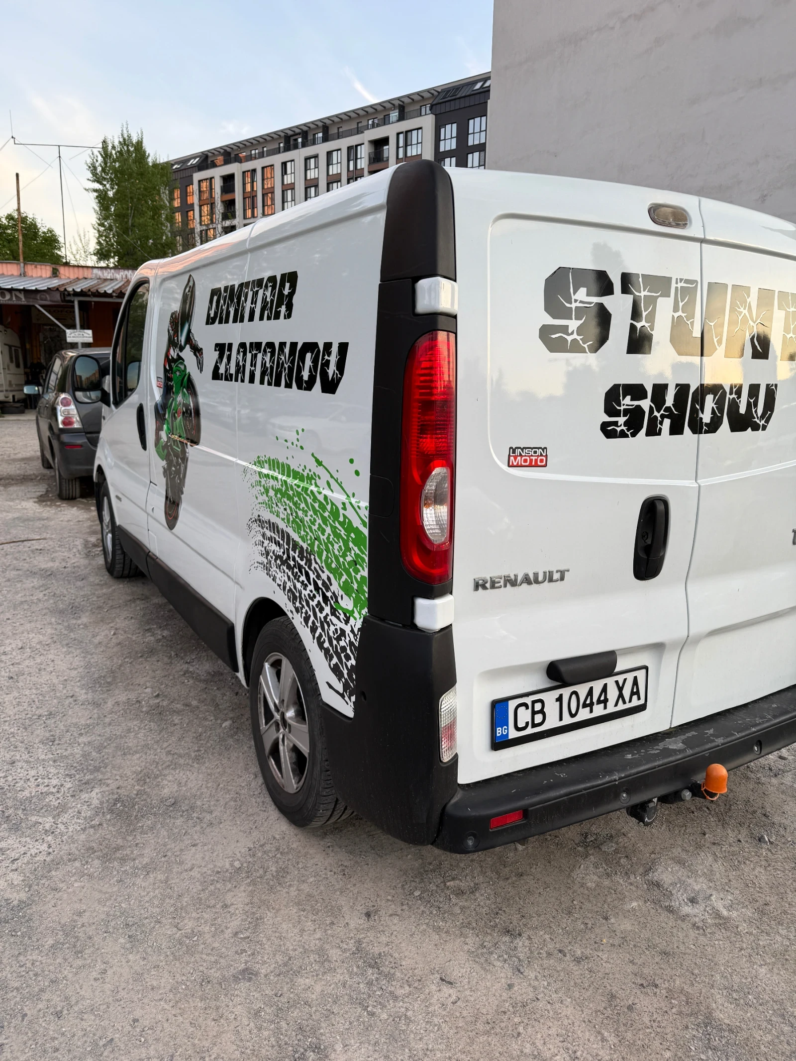 Renault Trafic, снимка 7 - Бусове и автобуси - 54417260