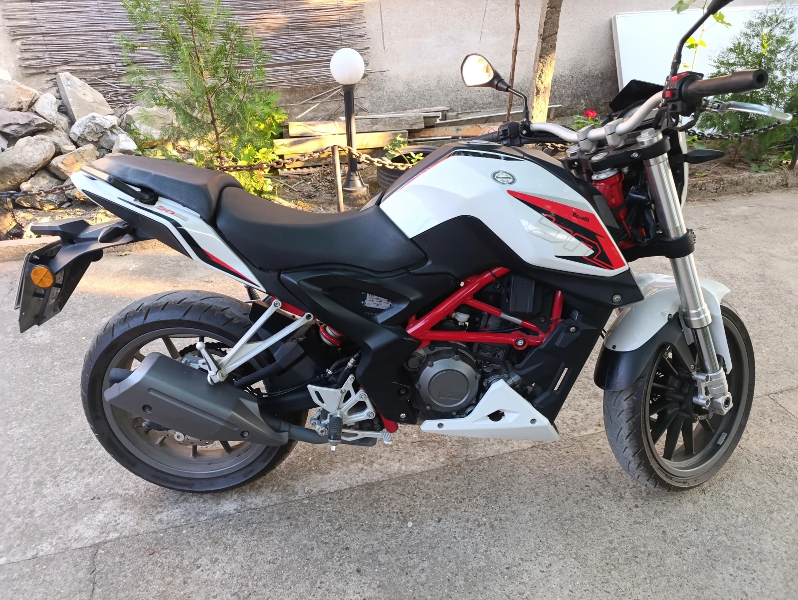 Benelli 250