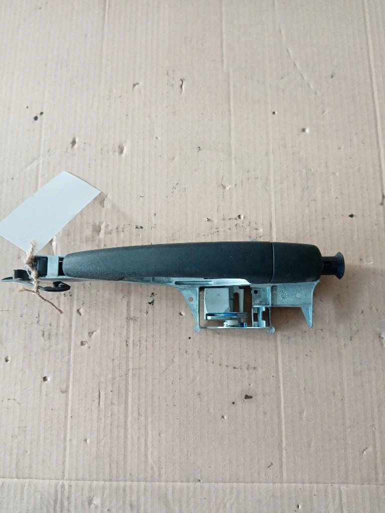 Задна дясна външна дръжка СитроенЦ3 пикасо 