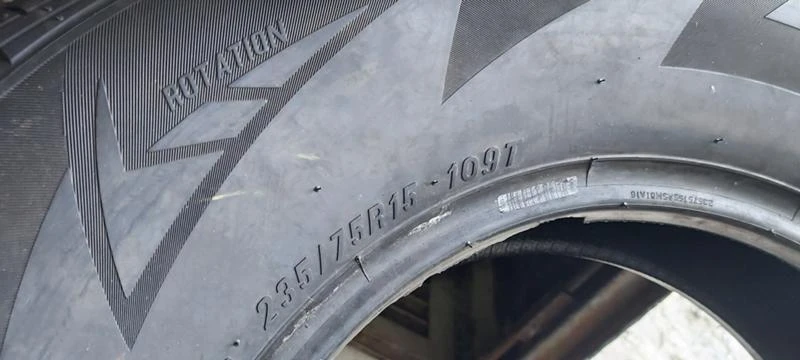 Гуми Всесезонни 235/75R15, снимка 6 - Гуми и джанти - 33438118