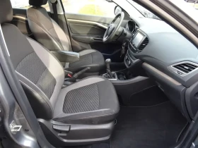 Lada Vesta 2 броя Седан и Комби Cross - На части , снимка 14