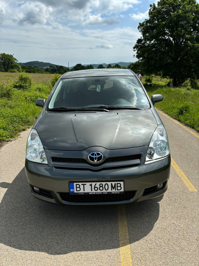 Toyota Corolla verso 2.0 D4D 116 кс 