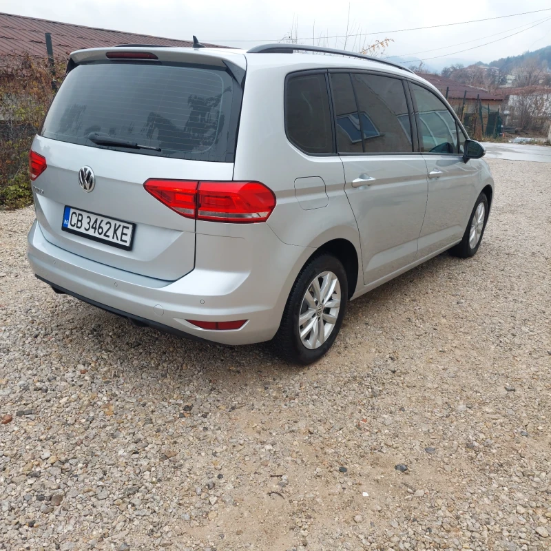 VW Touran, снимка 8 - Автомобили и джипове - 48299139