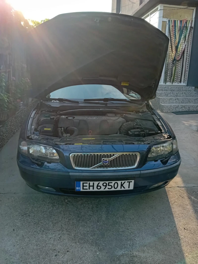 Volvo V70 2.4 Дизел 163кс, снимка 2 - Автомобили и джипове - 48963602