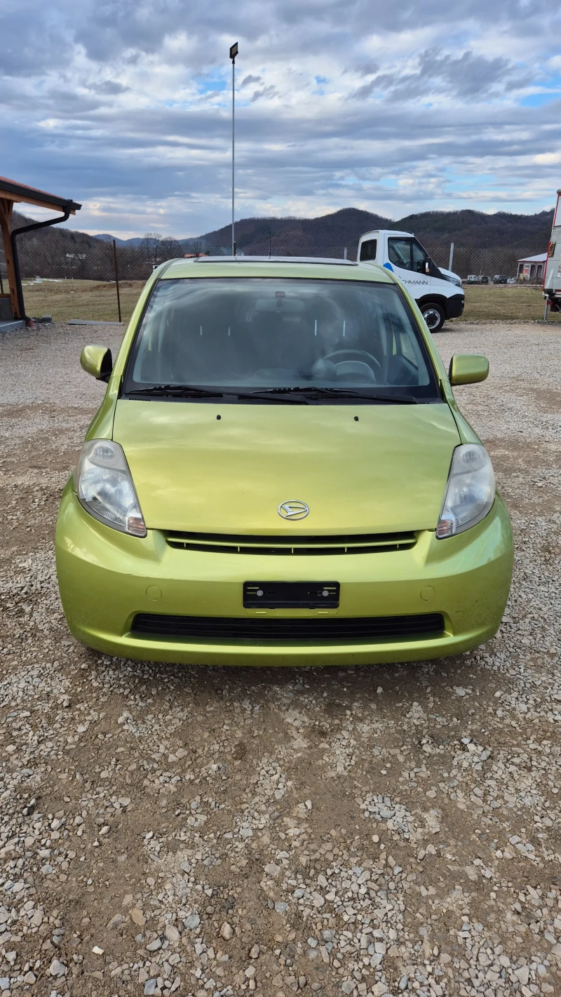 Daihatsu Sirion 1.3i 4x4 ШВЕЙЦАРИЯ , снимка 2 - Автомобили и джипове - 48884535