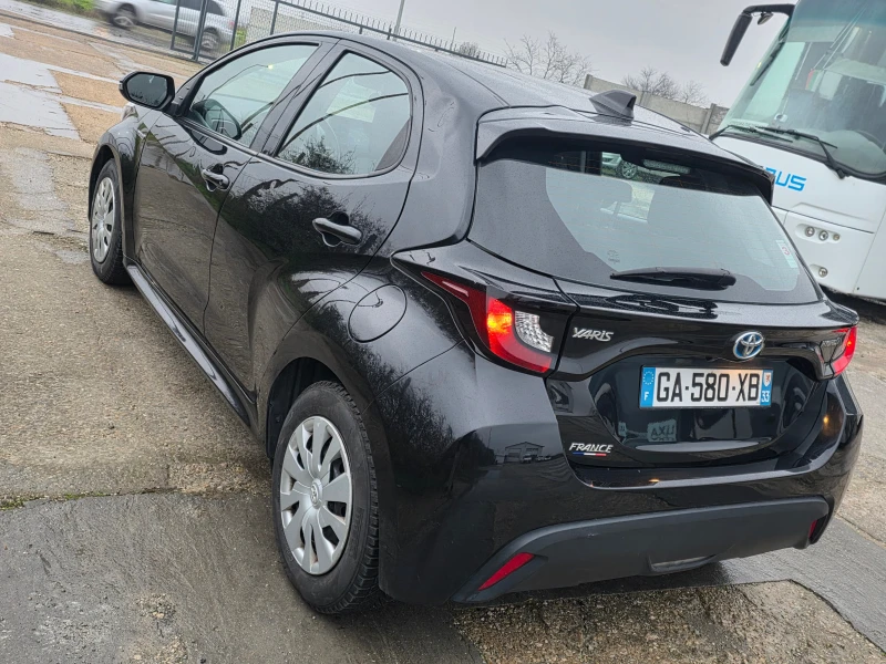 Toyota Yaris Yaris 116h France Business 5p + Stage Hybrid Acade, снимка 7 - Автомобили и джипове - 52830172