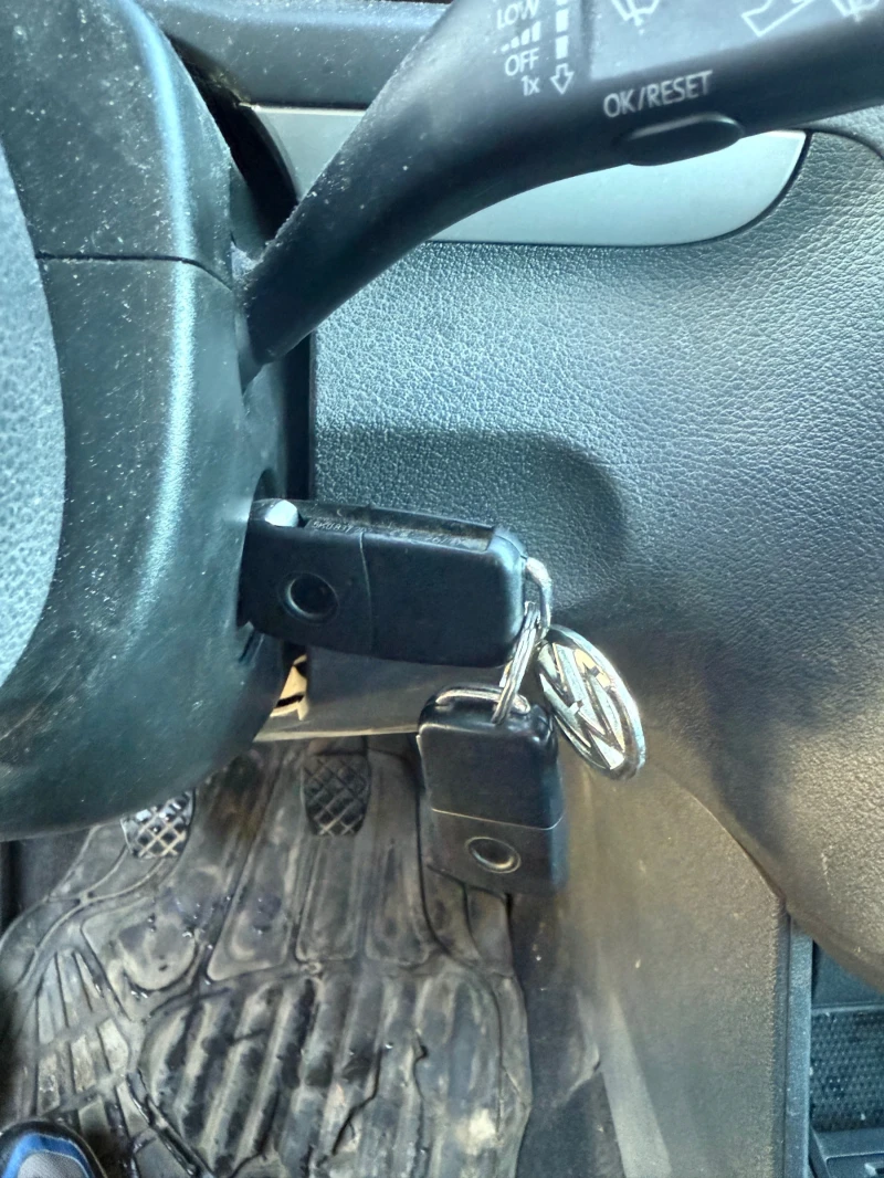 VW Touran 1.2TSI * 7 МЕСТЕН* НОВ ВНОС* , снимка 10 - Автомобили и джипове - 52849521