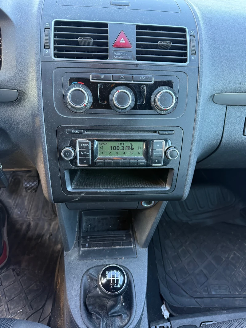 VW Touran 1.2TSI * 7 МЕСТЕН* НОВ ВНОС* , снимка 8 - Автомобили и джипове - 52849521