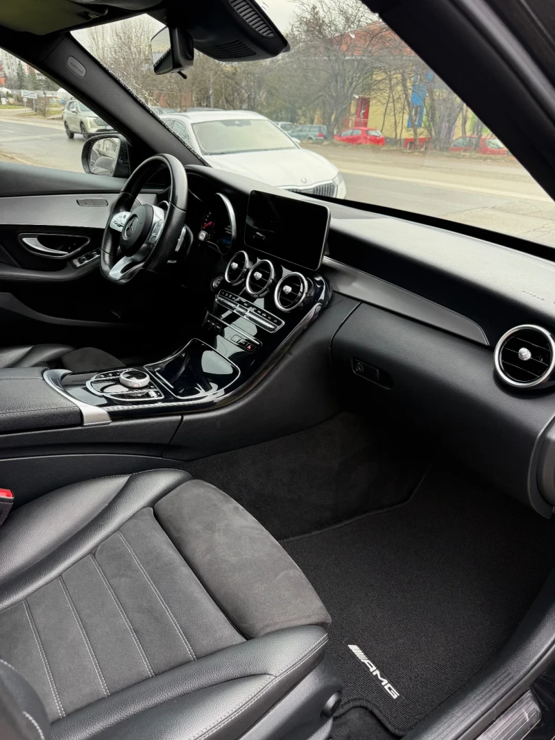 Mercedes-Benz C 220 AMG* Night Edition* MULTIBEAM* , снимка 11 - Автомобили и джипове - 53024712