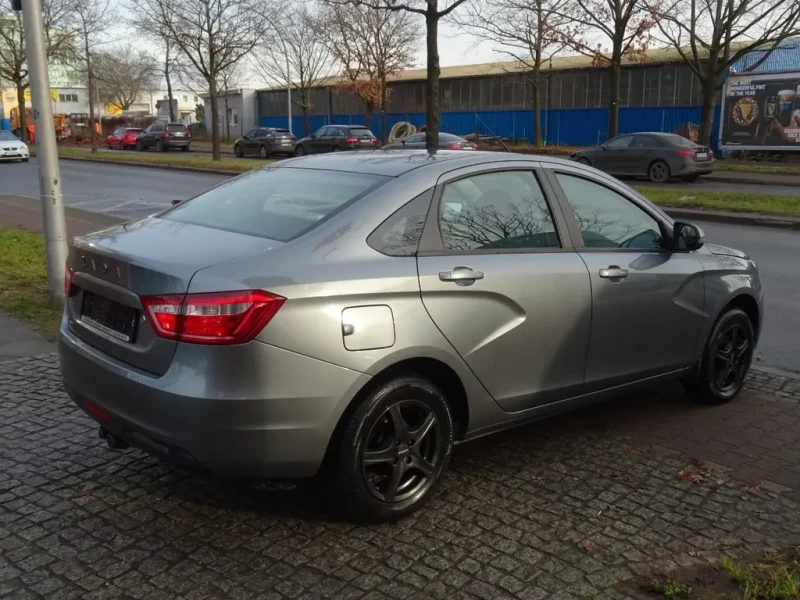 Lada Vesta 1.6 Бензин 106 кс, Седан - На части , снимка 6 - Автомобили и джипове - 53152565