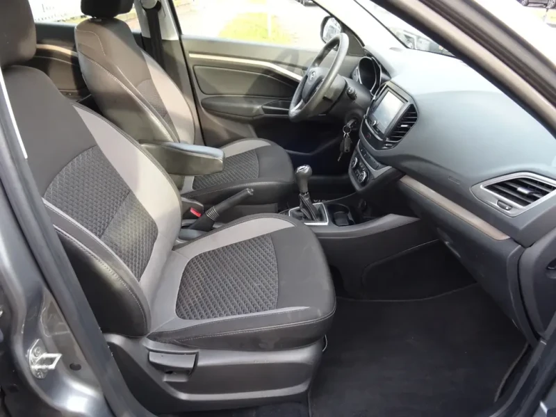 Lada Vesta 1.6 Бензин 106 кс, Седан - На части , снимка 14 - Автомобили и джипове - 53152565