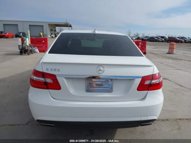 Mercedes-Benz E 350 AMG Line, снимка 14 - Автомобили и джипове - 48995319