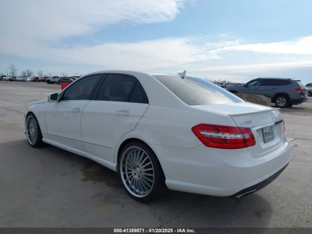 Mercedes-Benz E 350 AMG Line, снимка 2 - Автомобили и джипове - 48995319