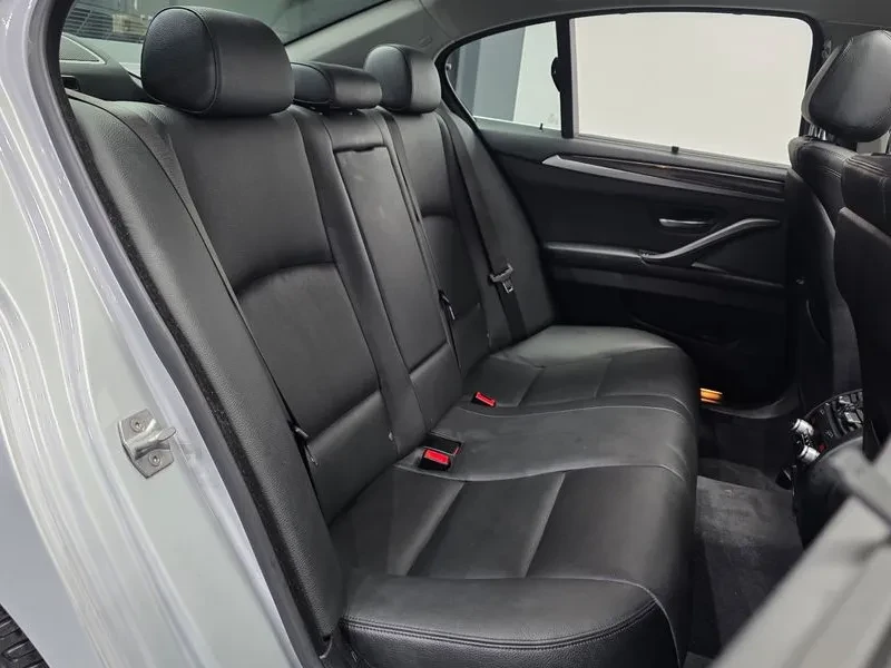 BMW 528 i, снимка 12 - Автомобили и джипове - 54591317