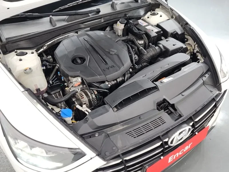 Hyundai Sonata 2.0 PREMIUM, снимка 6 - Автомобили и джипове - 54955371