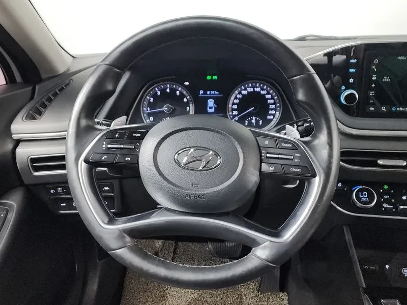 Hyundai Sonata 2.0 PREMIUM, снимка 13 - Автомобили и джипове - 54955371