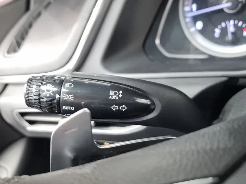 Hyundai Sonata 2.0 PREMIUM, снимка 15 - Автомобили и джипове - 54955371