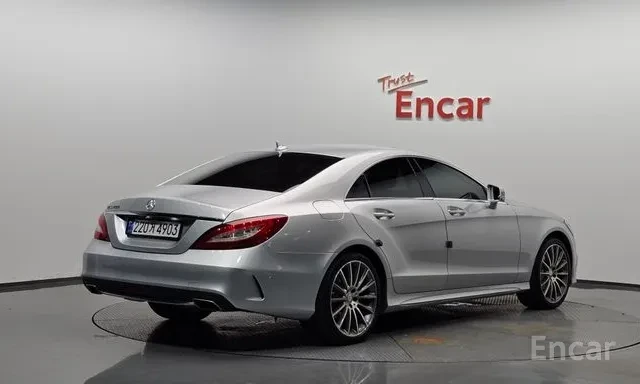 Mercedes-Benz CLS 400 AMG ПАКЕТ | FACELIFT | ОБДУХВАНЕ | 360 | 24К Км | , снимка 3 - Автомобили и джипове - 55613126