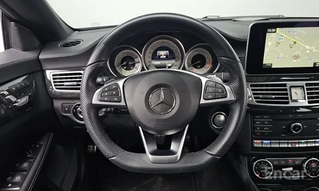 Mercedes-Benz CLS 400 AMG ПАКЕТ | FACELIFT | ОБДУХВАНЕ | 360 | 24К Км | , снимка 6 - Автомобили и джипове - 55613126