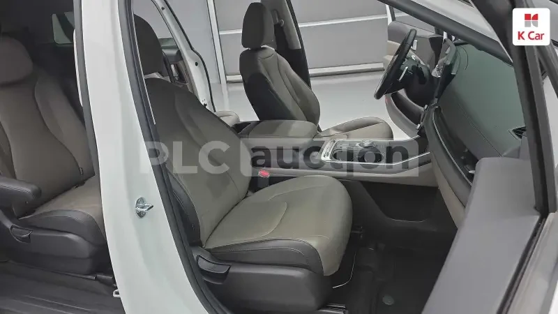 Kia Carnival 9 ������ * �������� * ��������� | Mobile.bg � ����������� 13