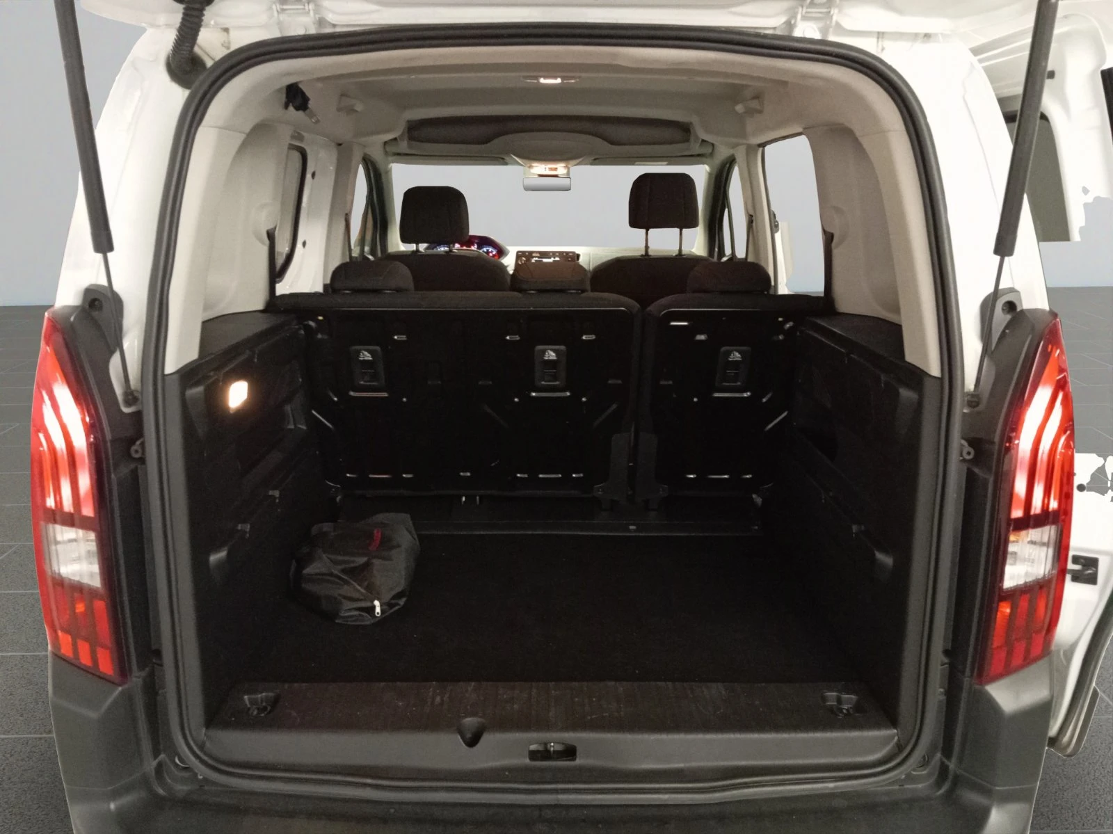 Peugeot Rifter Standard ACTIVE 1.5 BlueHDI 102 BVM6 S&S E6 | Mobile.bg   13