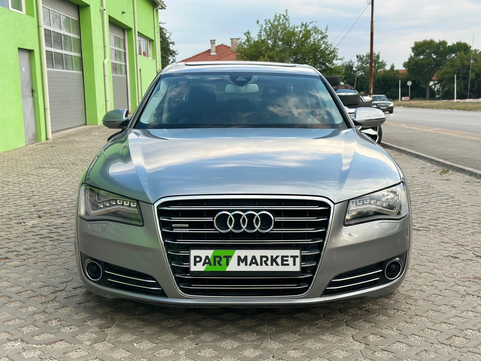 Audi A8 L 4.2 FSI  - изображение 8